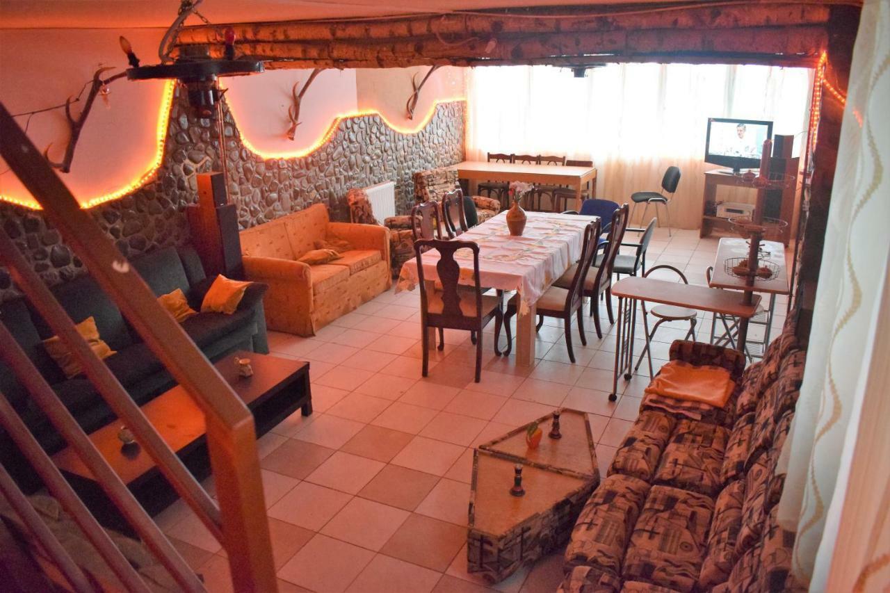 Casa Parvu 호텔 Lunca Mare 외부 사진
