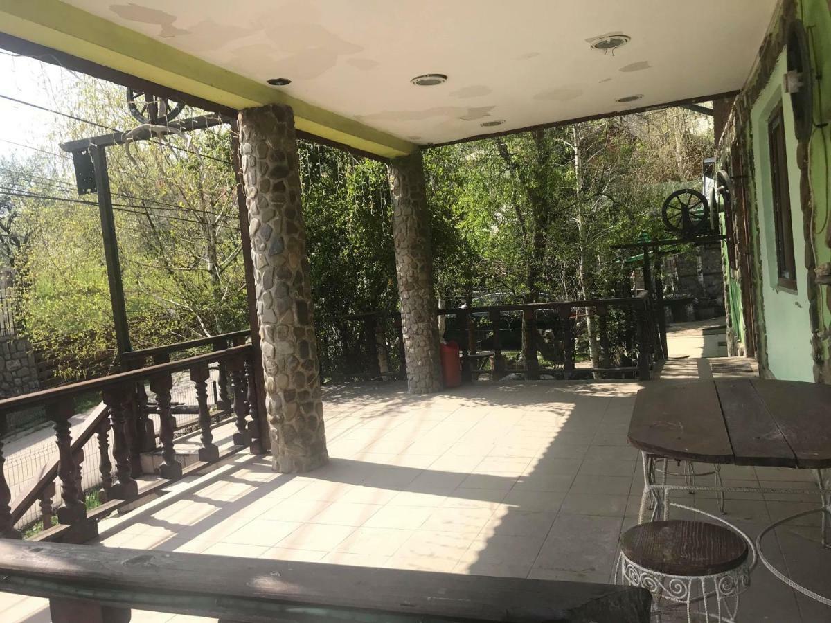 Casa Parvu 호텔 Lunca Mare 외부 사진